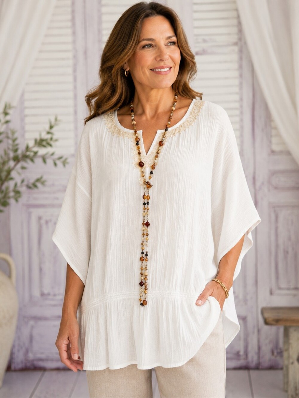 LANE BRYANT SIZE 14 16 WHITE TOP EMBROIDERED BLOUS‎